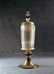 Reliquaire pulvérisé avec décoration émaillée dorée, vénitien, fin du XVe siècle ou début du XVIe siècle (verre cristallo)